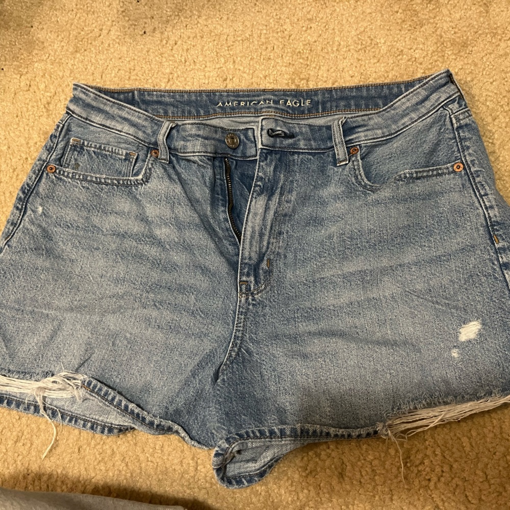 American Eagle Mom shorts